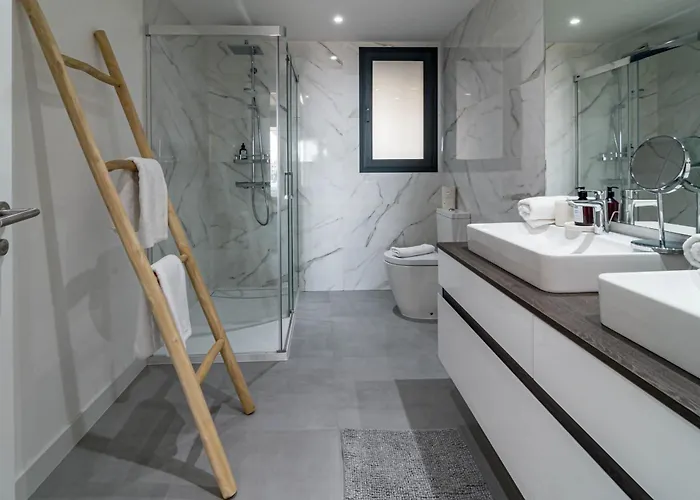 Sr Oasis 325 Luxury 3bdr With Sea View 에스테포나