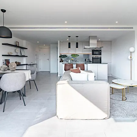 Sr Oasis 325 Luxury 3bdr With Sea View * إِستيبونا